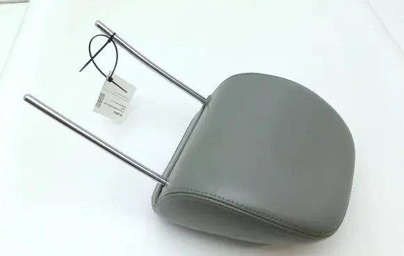 Chrysler 300 - 300C Front seat headrest 