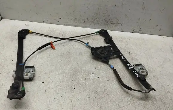 Volkswagen Golf III Front door manual window regulator 1H0837401B