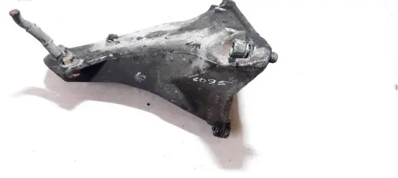 Volkswagen PASSAT B5 Engine mounting bracket 8d0199308