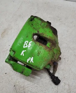 Volkswagen PASSAT B6 Front brake caliper