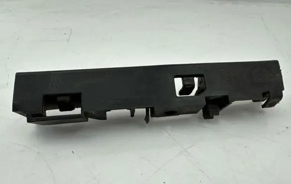 Audi A6 C7 Front bumper mounting bracket 4G0853922B