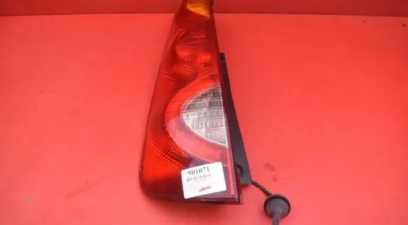 Nissan Note (E11) Rear/tail lights 220-16752