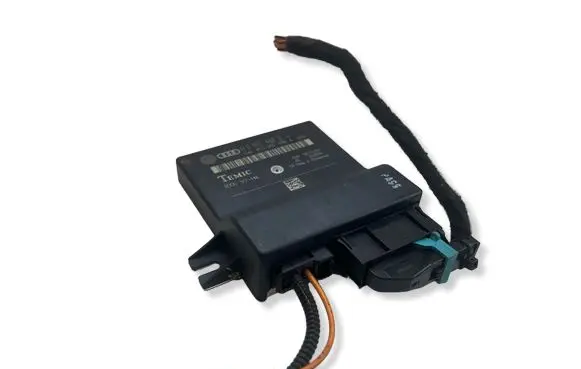 Audi A6 S6 C6 4F Gateway control module 4F0907468D
