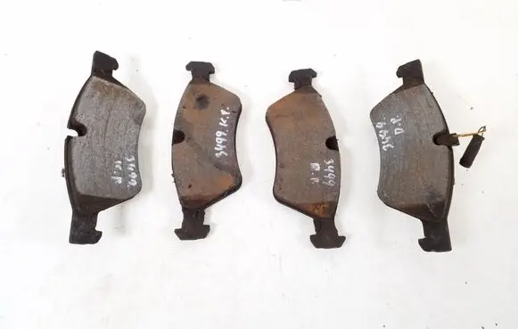 Mercedes-Benz ML W164 Brake pads (front) A1644202220