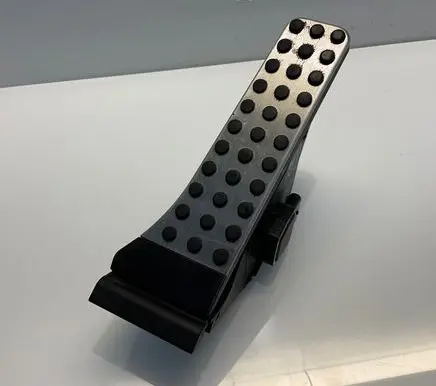 Mercedes-Benz E W212 Accelerator throttle pedal A2043000200 200814 1680