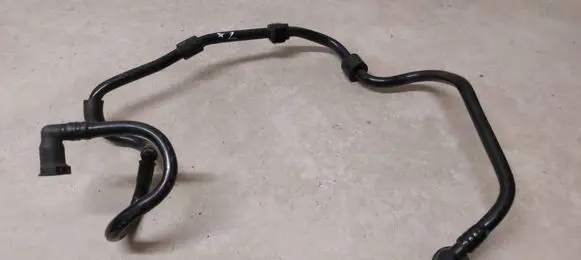 BMW 5 F10 F11 Vacuum line/pipe/hose 7337812