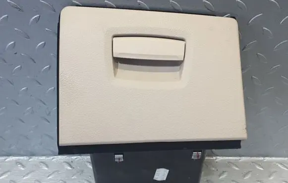 BMW 5 F10 F11 Glove box 9166696 51169166696
