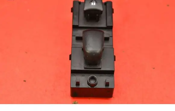 Nissan Leaf I (ZE0) Electric window control switch 254115SA0A