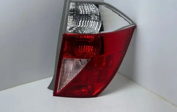 Honda FR-V Rear/tail lights