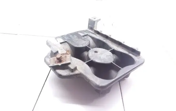 Battery tray