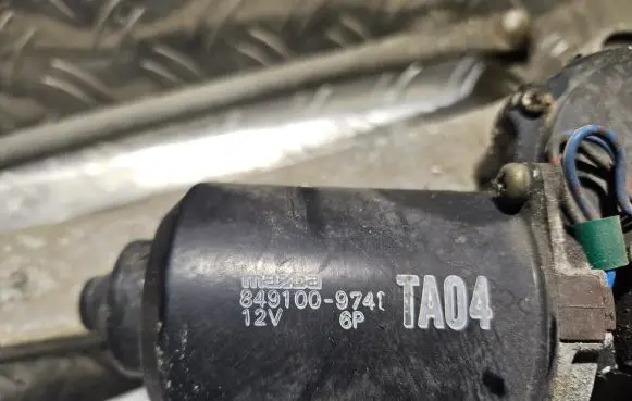 Mazda Xedos 9 Front wiper linkage and motor 8491009741