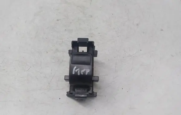 Toyota Auris 150 Electric window control switch