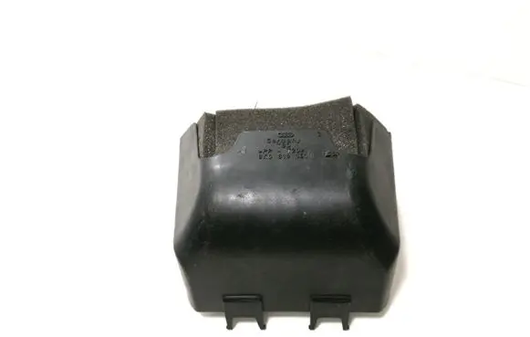Audi A5 8T 8F Quarter panel pressure vent 8K0819161B