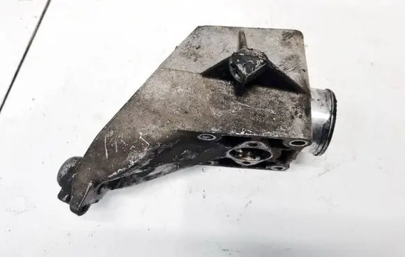 Mercedes-Benz Vito Viano W639 Engine mounting bracket A6462230004