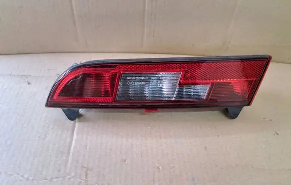 BMW i3 Rear bumper light 7304043