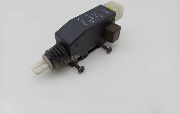 Opel Sintra Central locking motor 90493702