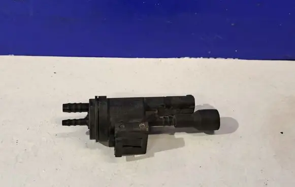 Mercedes-Benz A W176 Turbo solenoid valve 0025407097
