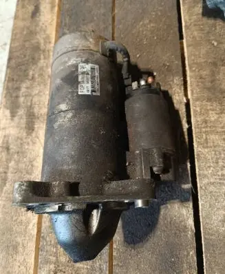 Opel Zafira B Starter motor