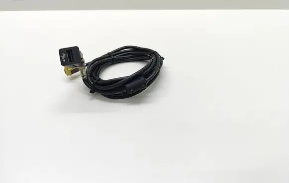 BMW 5 F10 F11 USB socket connector 9237656 923765601 84109237656