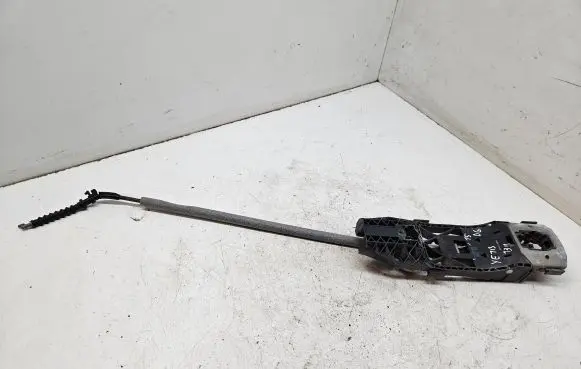 Rear door exterior handle/bracket