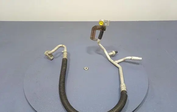 Ford Mondeo MK I Air conditioning (A/C) pipe/hose DG9H19N601FD