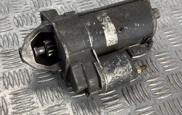 Volkswagen PASSAT B5 Starter motor