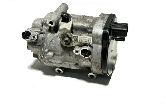 Toyota C-HR I Air conditioning (A/C) compressor (pump) 0424000370 17725
