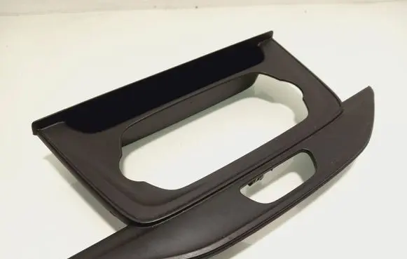 Opel Astra K Radio/GPS head unit trim 13412981