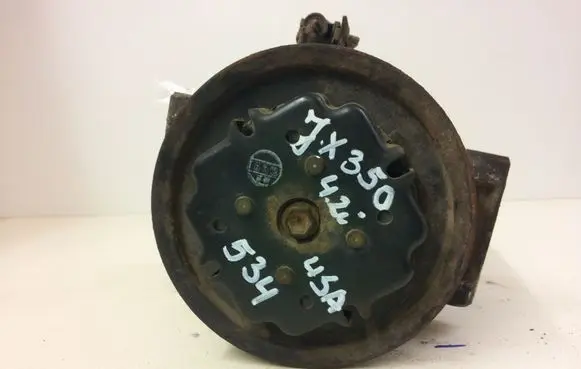 Jaguar XJ X350 Air conditioning (A/C) compressor (pump) 2W9319D629BD 7SEU16C DENSO