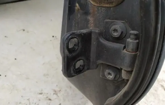Renault Espace III Rear door lower hinge