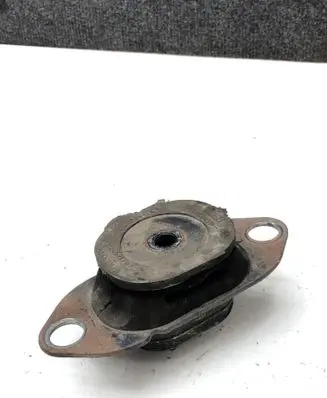 Renault Captur Engine mount bracket 112202847R