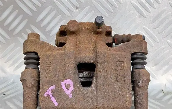 Mitsubishi Outlander Rear brake caliper 