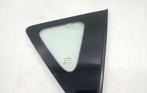 Toyota Verso Rear side window 627100F030