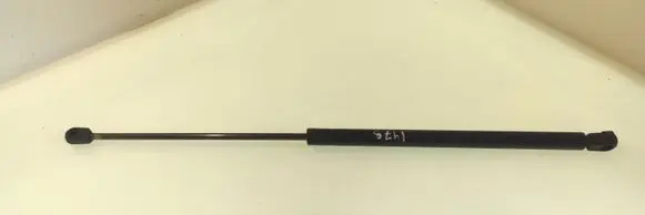 Seat Toledo II (1M) Front bonnet/hood damper/strut 1M0823359