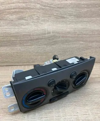 Mazda Premacy Climate control unit CB08A 9G06