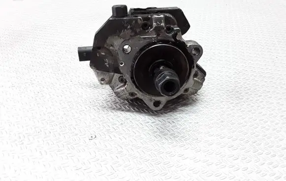 BMW 3 E46 Fuel injection high pressure pump 0445010045 7788670