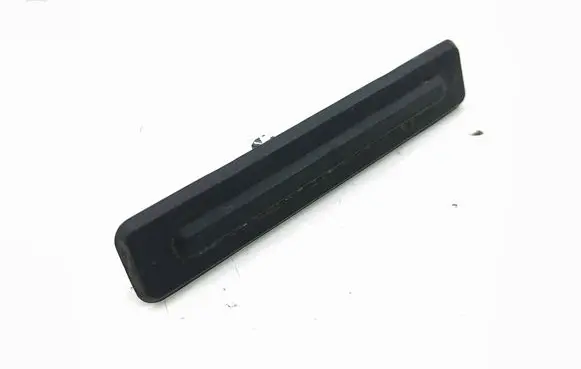 Tailgate opening switch