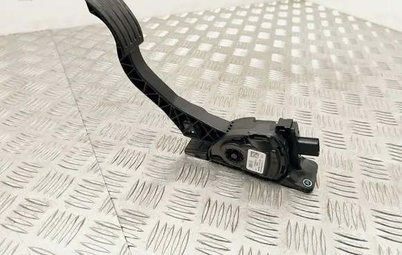 Ford Transit - Tourneo Connect Accelerator throttle pedal F1DC9F836AA 6PV01036884 F1DC9F836