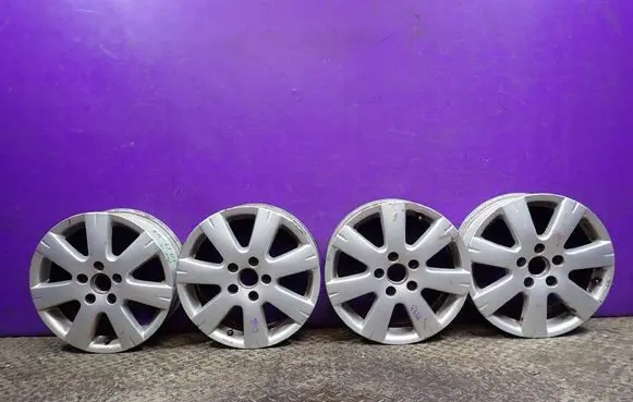 Volkswagen Golf Plus R16 alloy rim 071496666