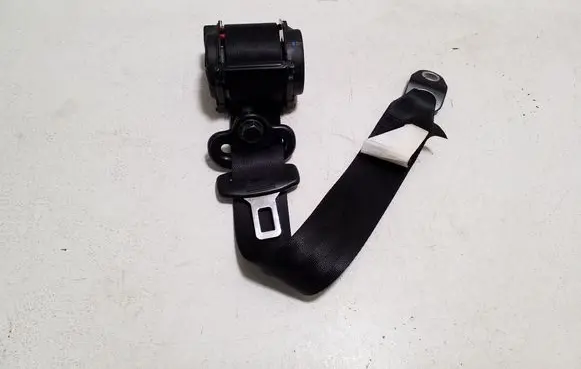 Rear seatbelt