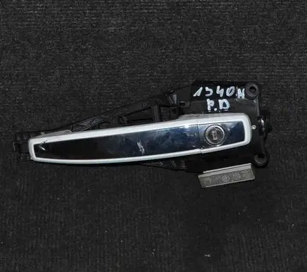 Opel Meriva B Front door exterior handle 13346229