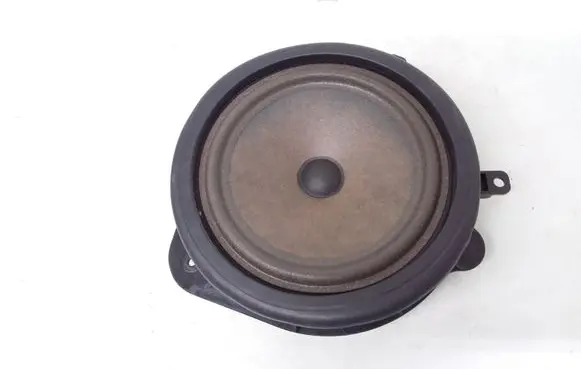 Audi A3 S3 A3 Sportback 8P Rear door speaker 8P0035411B 7606500214