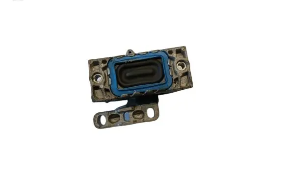Volkswagen Golf Plus Engine mount bracket