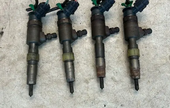 Peugeot 2008 I Fuel injectors set 0445110340 870692