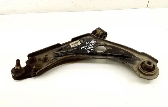 Peugeot 5008 II Front lower control arm/wishbone