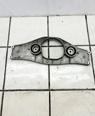 Mercedes-Benz S W222 Rear differential/diff mount bracket A2213520206