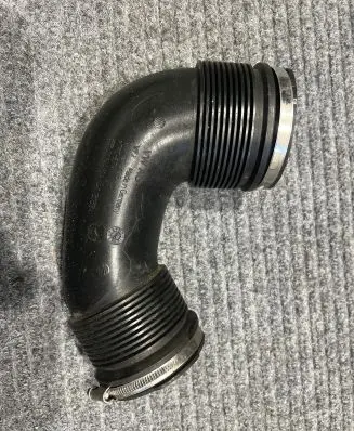 Audi Q7 4M Engine coolant pipe/hose 059129616B 0114410A 4013058A