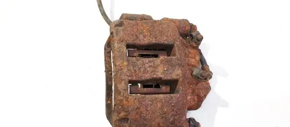 Front brake caliper