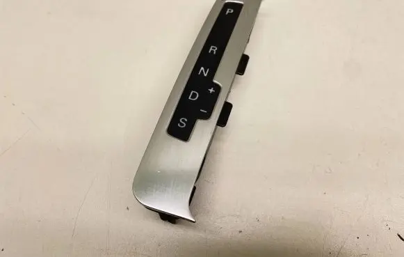Audi Q7 4L Gear shifter surround trim plastic 4L1713463A