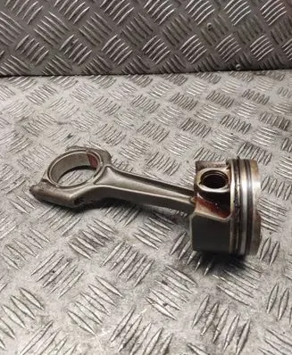 BMW 3 F30 F35 F31 Piston 82177